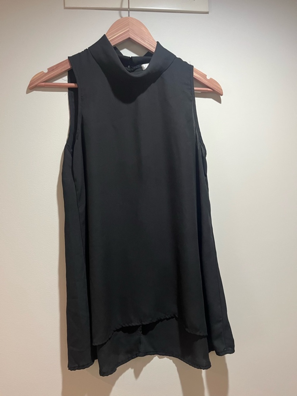 Spense Black Sleeveless Mock Neck Camisole